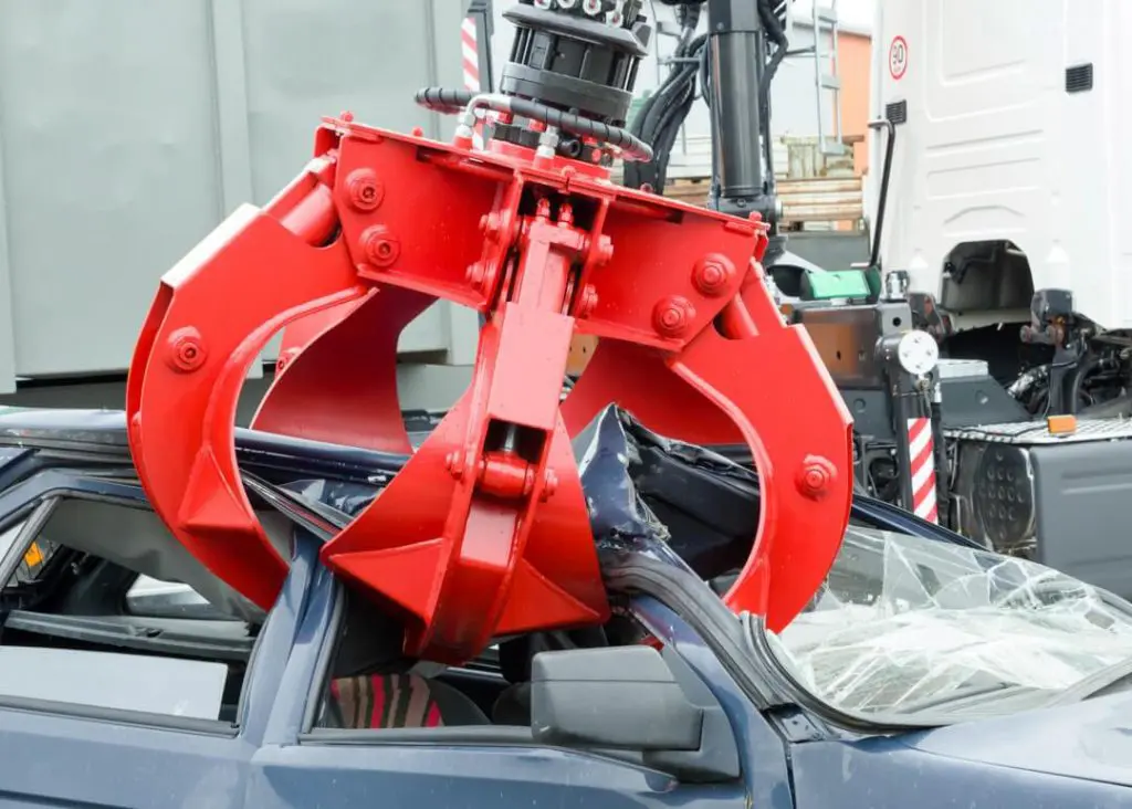 ‘Digging deeper’ with automotive shredder residue featured image