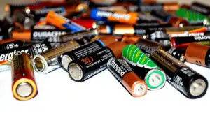 Volkswagen thinks blue to boost battery recycling featured image