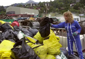 Eurostat: less waste and more recycling in EU featured image