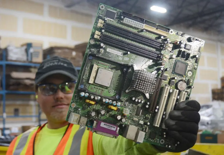 Changes to ISRI’s electronics plastics specs featured image