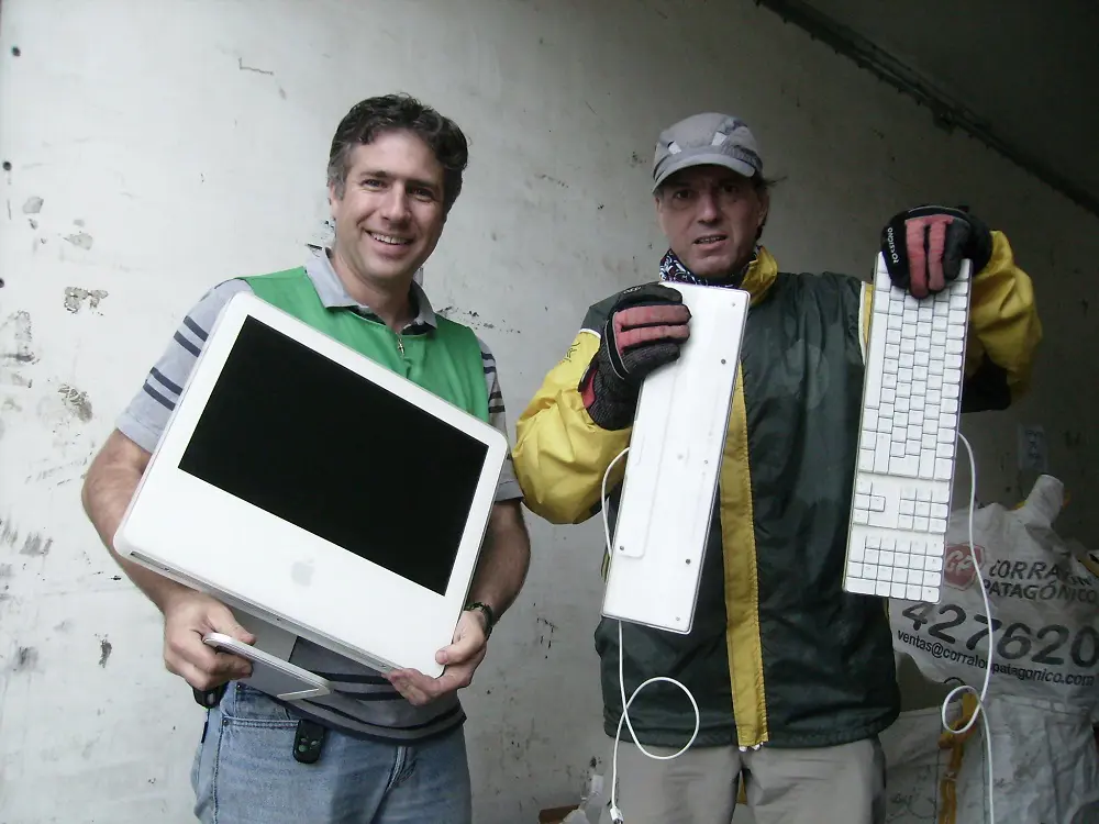 Sweeping e-scrap from the streets of Buenos Aires featured image