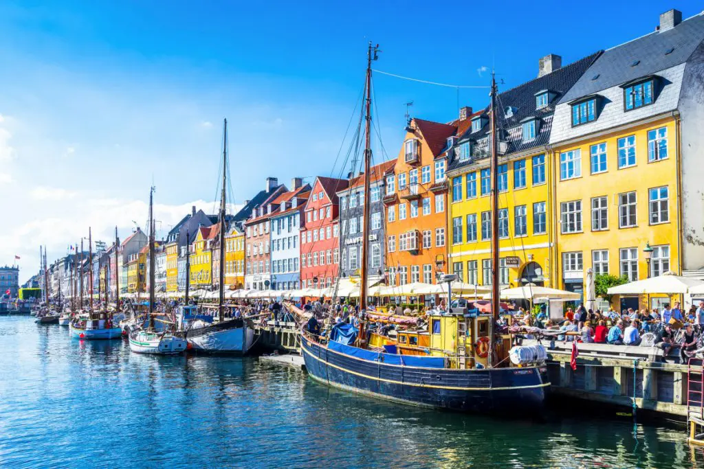E-cycling in Denmark: shrinking waste stream, rise in collection featured image