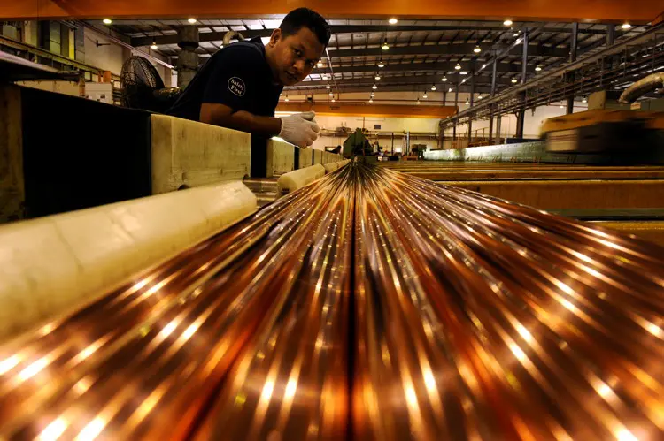Refined copper market deficit exceeds 50 000 tonnes in 2016 featured image