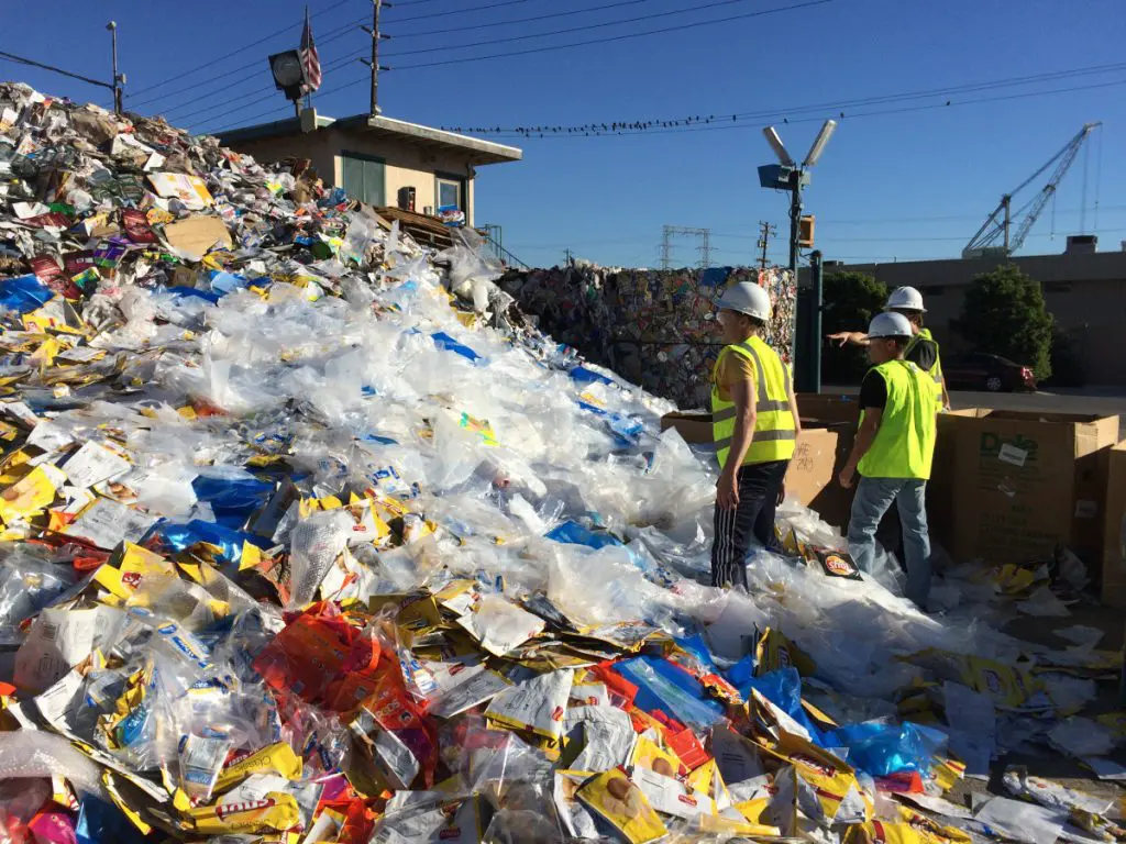 Experts discuss: What does the future hold for plastic packaging? featured image