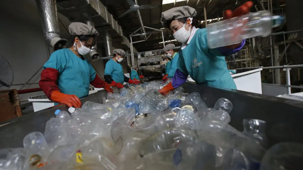 Plastics recyclers struggling with shipping cost and image issues featured image