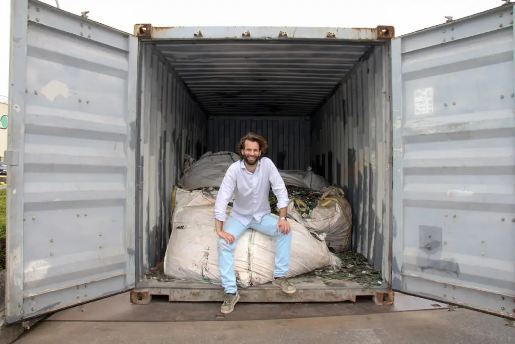 Getting the most out of phones dumped in Africa featured image