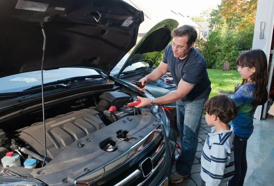Relectricity revives car batteries to offer future-proofed energy storage featured image
