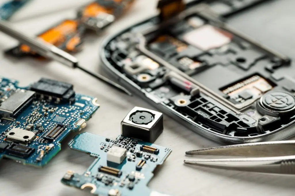The multi-billion e-scrap market still on the rise featured image