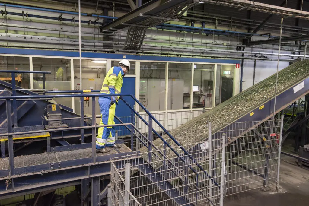 Complex gadgets are now ‘piece of cake’ for Dutch e-scrap recycler featured image