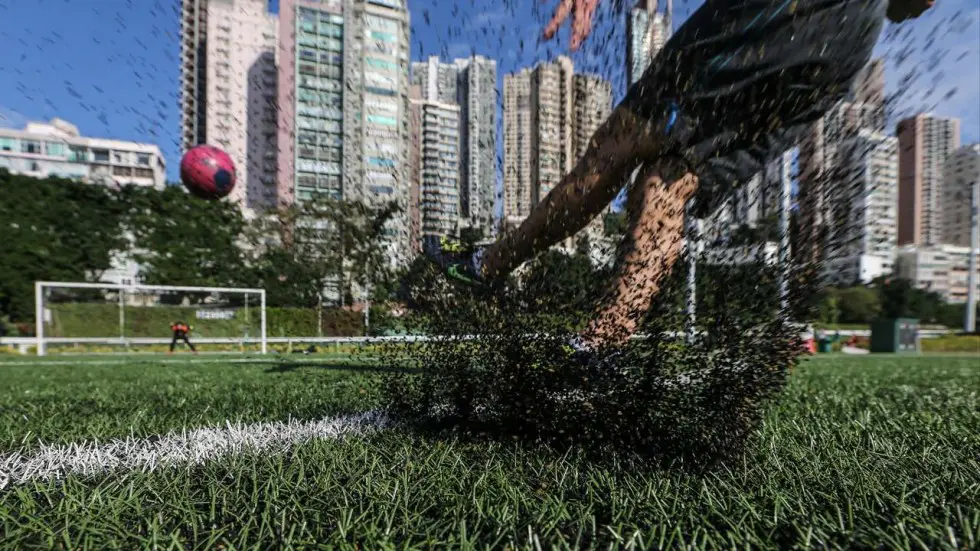 How to resolve crumb rubber controversy? featured image