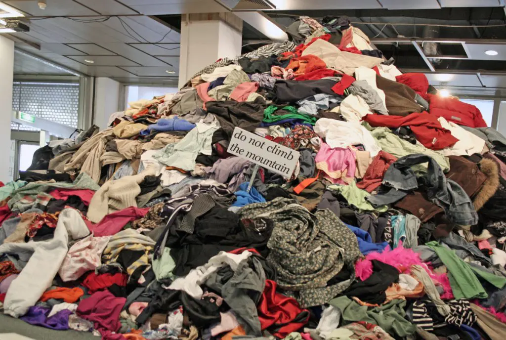 Textiles recyclers must ‘think outside the box’ featured image