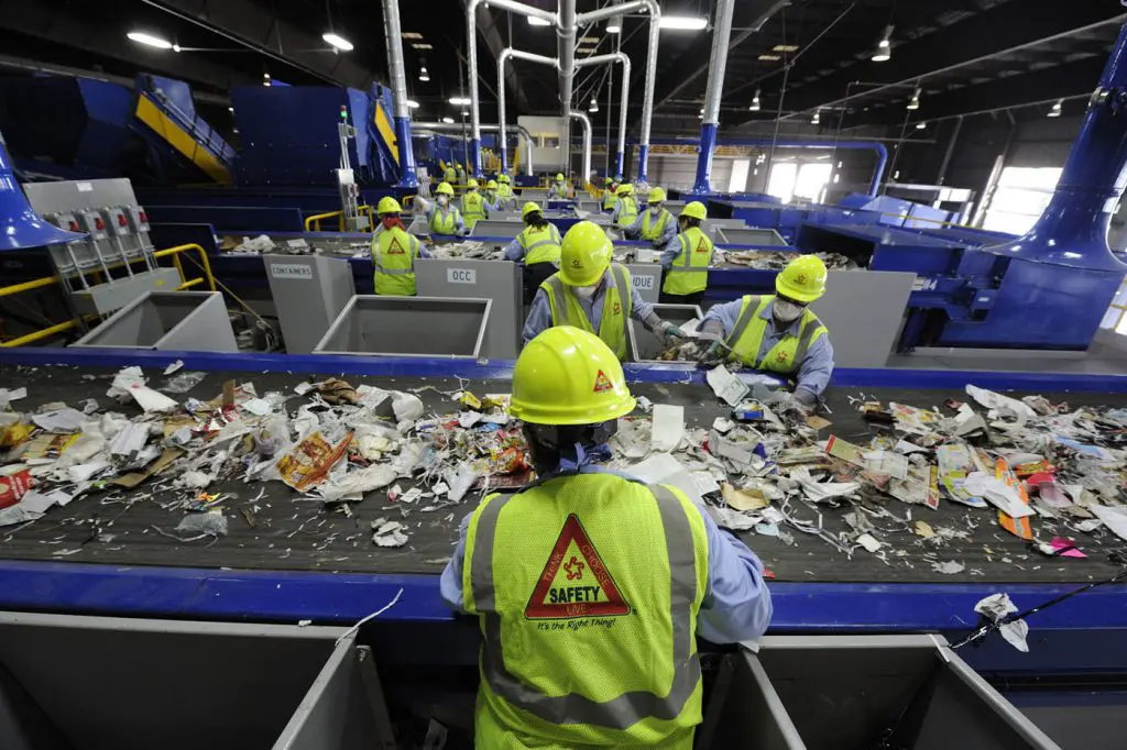 Recycling tech market worth 1.2 billion by 2025 featured image
