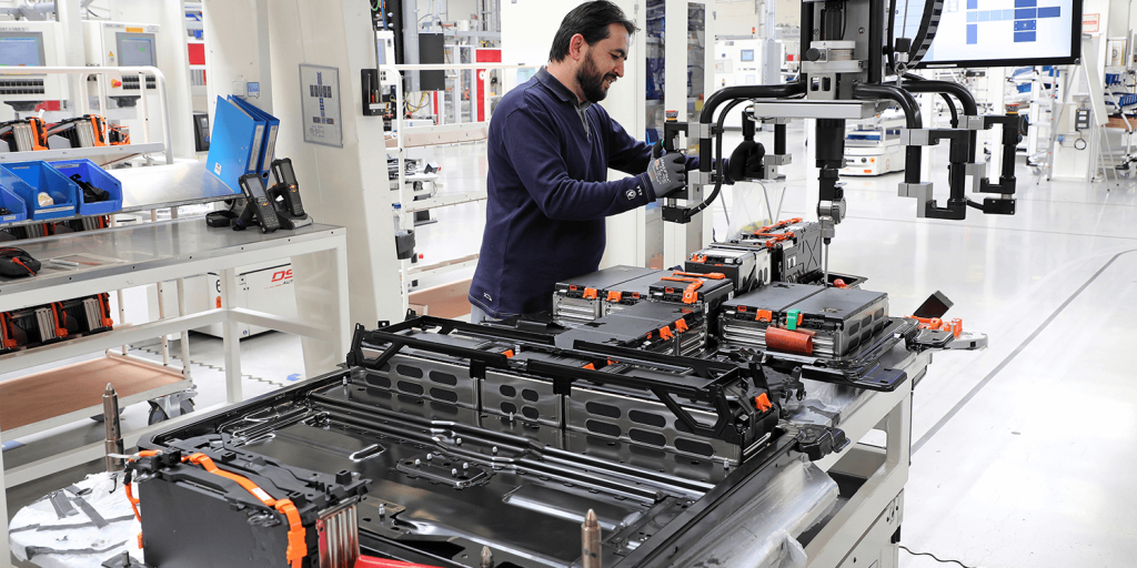 Volkswagen plans ‘centre of excellence’ for batteries featured image