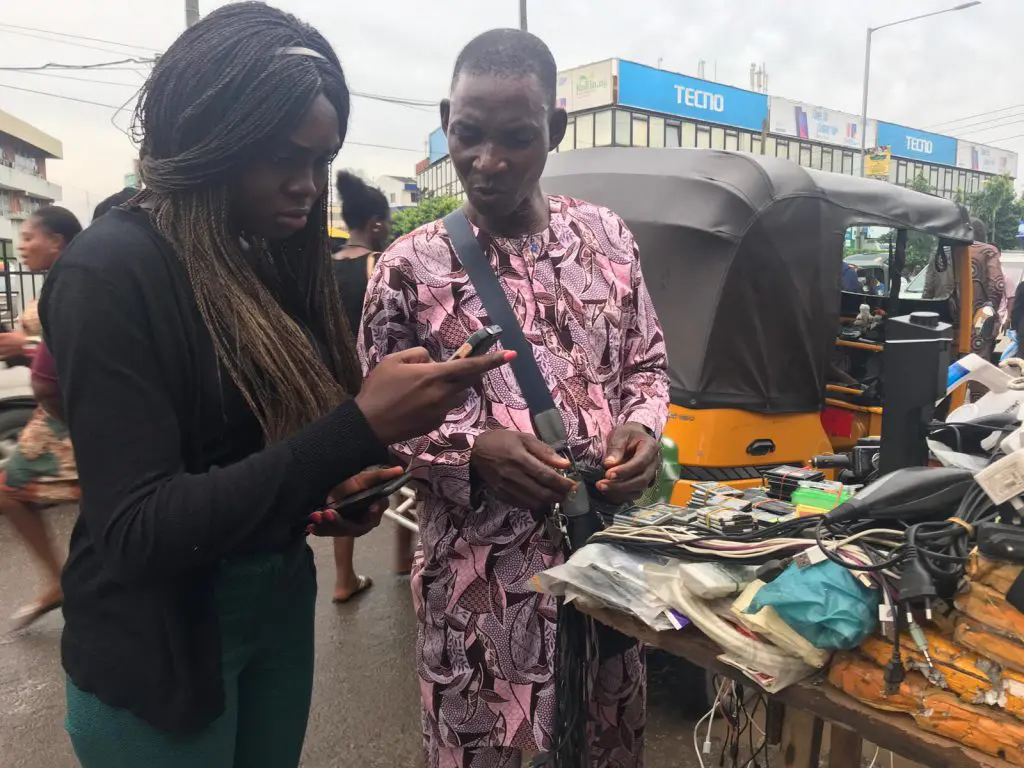 phone, recycling, Africa, smartphone, battery, e-scrap, e-waste, waste problem