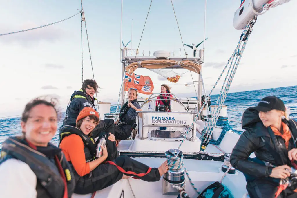 Blog: Sailing to the heart of the plastic wasteland featured image