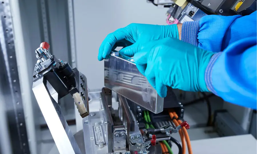 Recovering vital metals by recycling more car batteries featured image