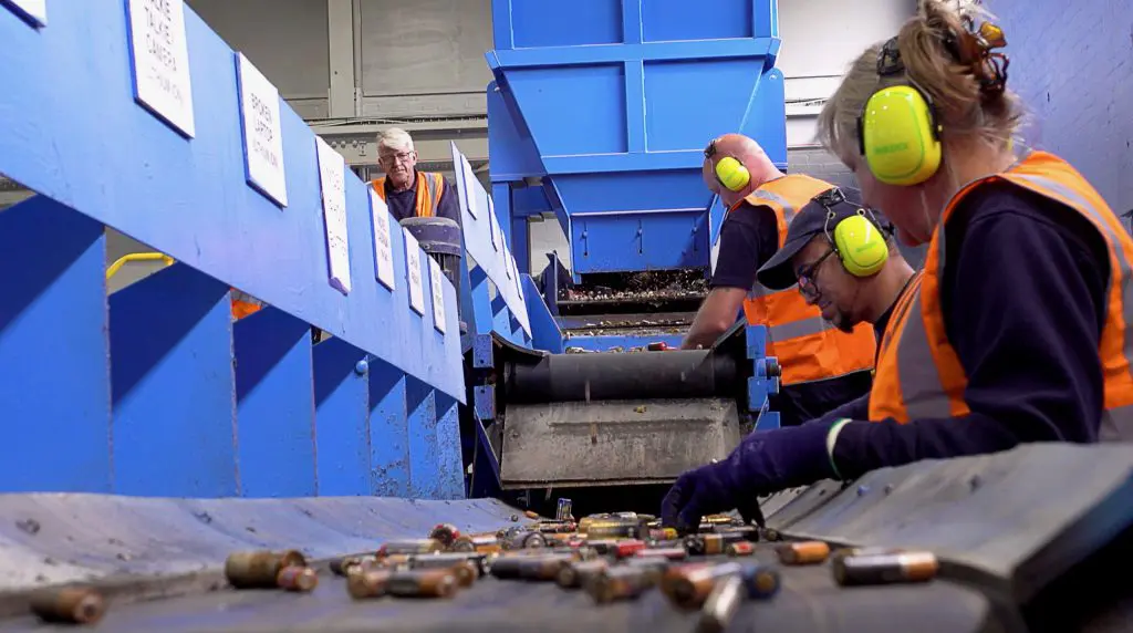 WasteCare invests in UK battery recycling hub featured image