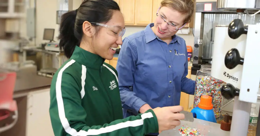 US provides millions in funding to plastic recycling innovators featured image