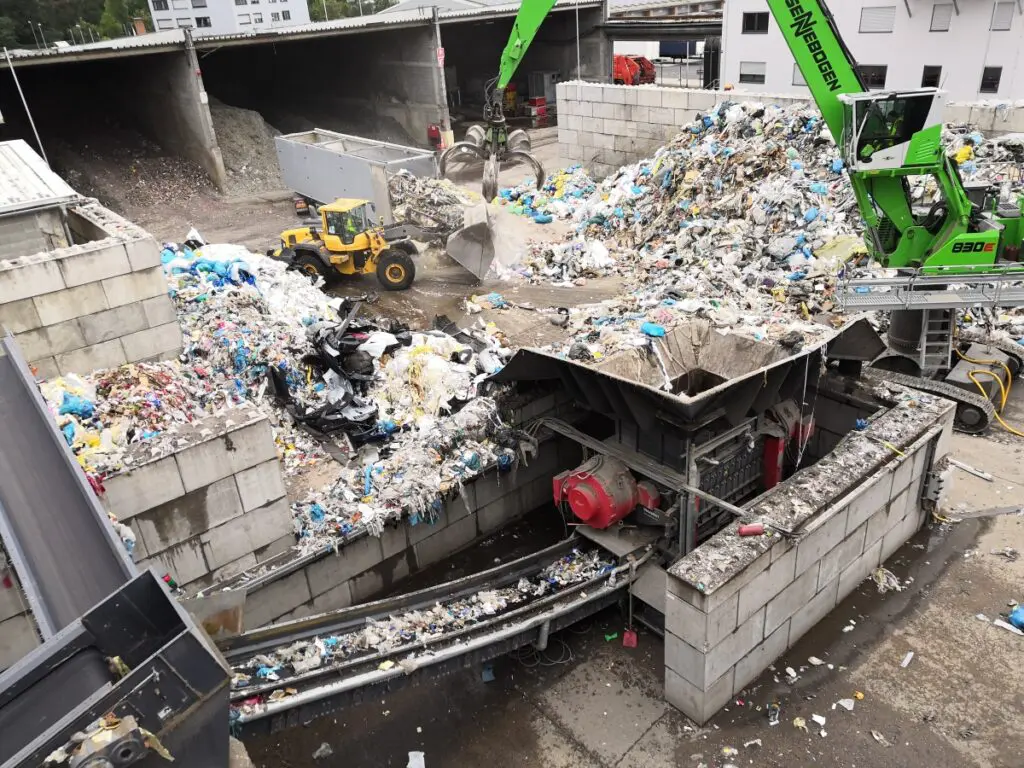 Amcor signs up for ExxonMobil recycled polyethylene featured image