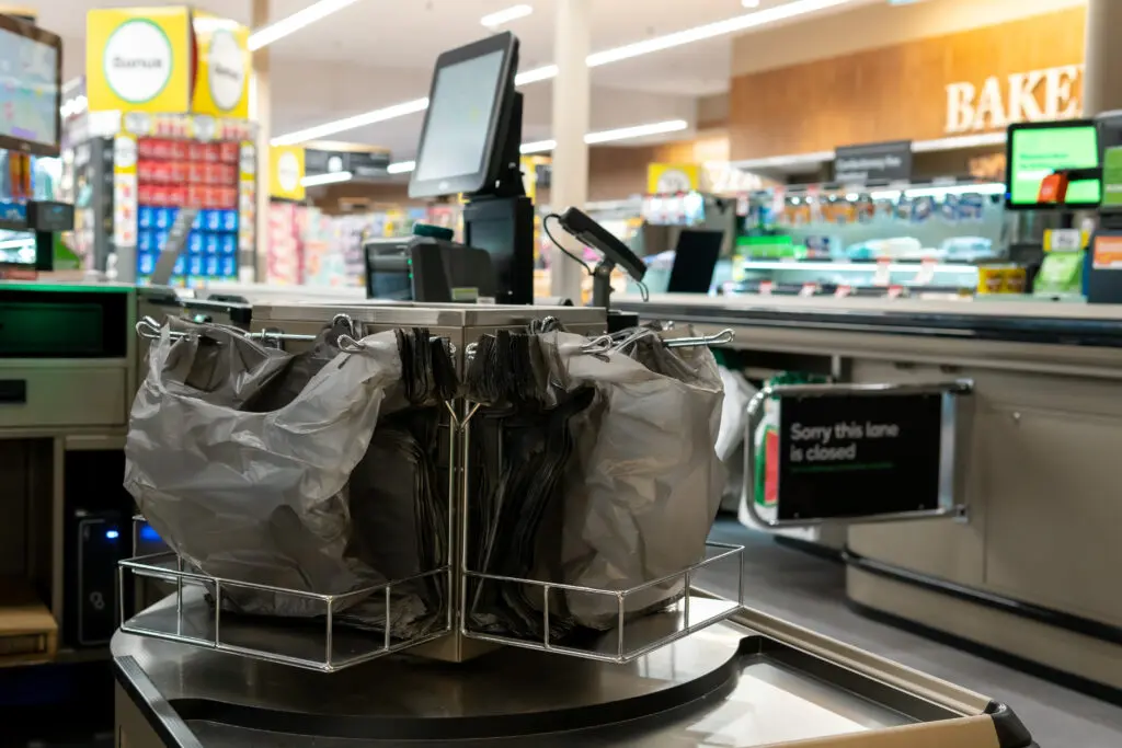 Australian supermarkets suspend film collections – update featured image