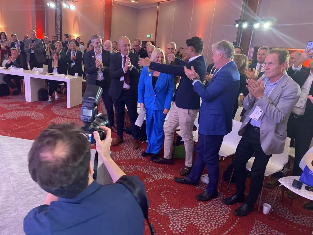 Burrage backs young and female talent featured image