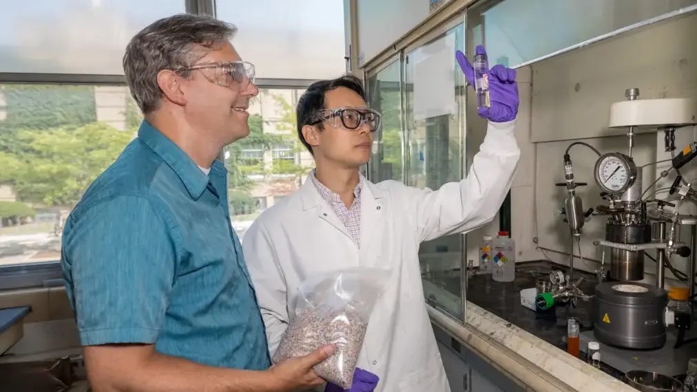 Opportunities for recycling plastic scrap offered by hydroformylation chemistry featured image