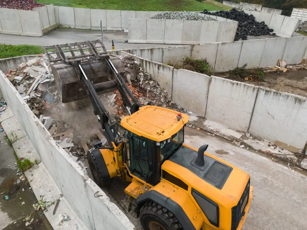 Heavy fine after worker killed by loading shovel featured image