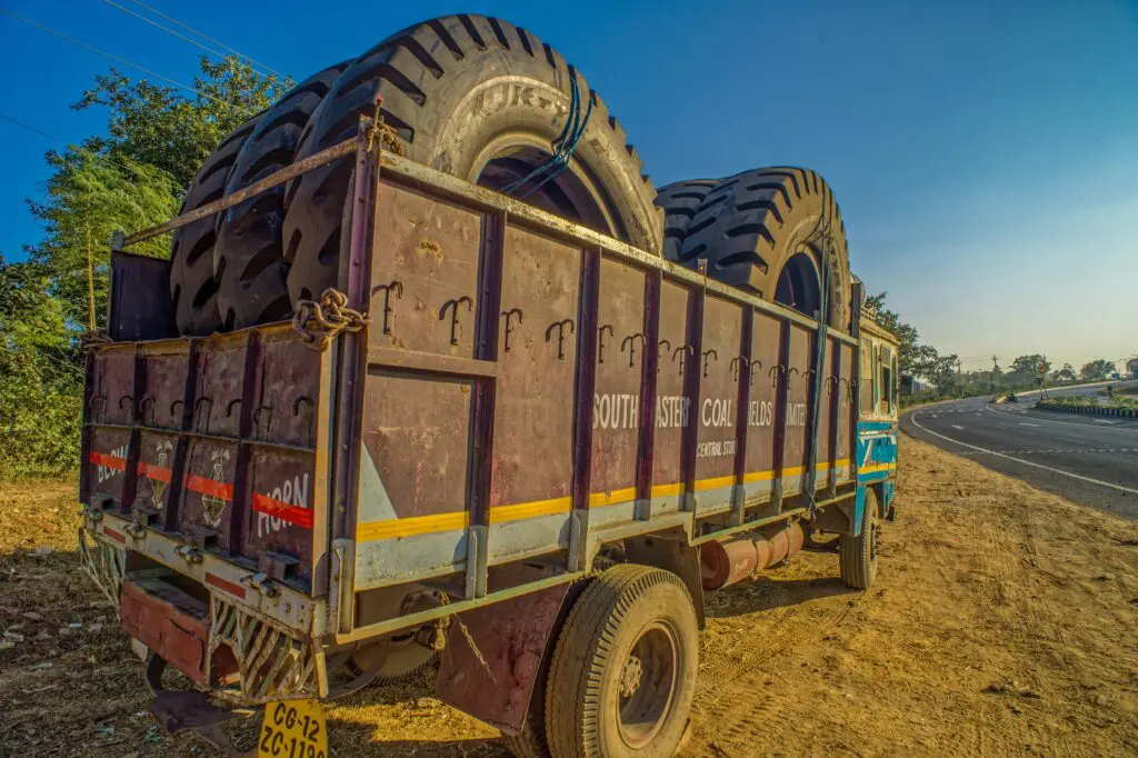 UK tackles illegal tyre exports to India featured image