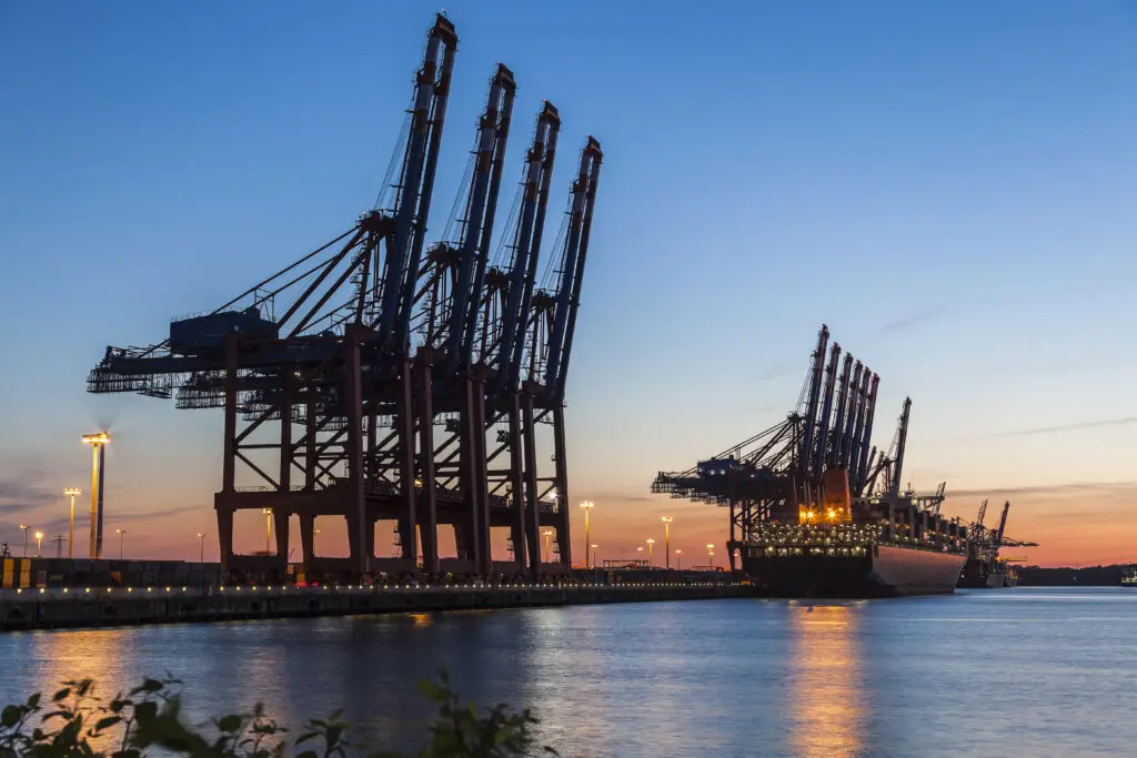 SynPet to build EUR 300 million plastics recycling plant in Antwerp featured image