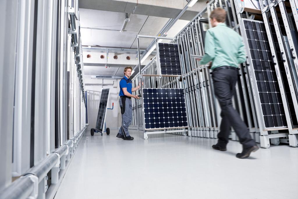PV panel recycling heats up • Recycling International