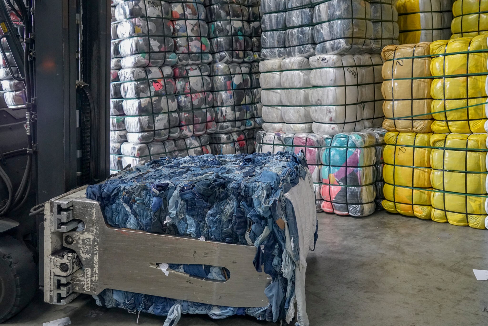 Many questions to resolve for textile recycling • Recycling International