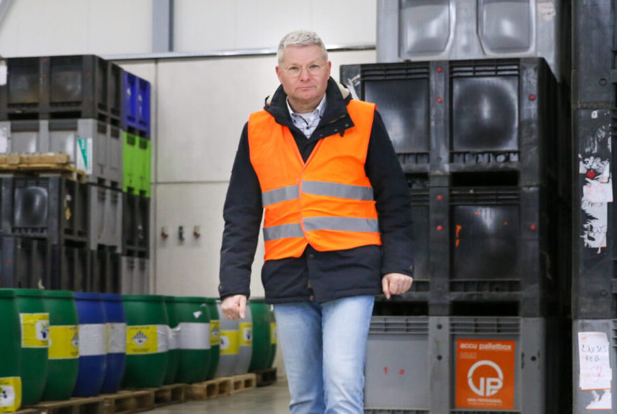 ‘Johan blijft verbonden aan het bedrijf’ • Recycling International