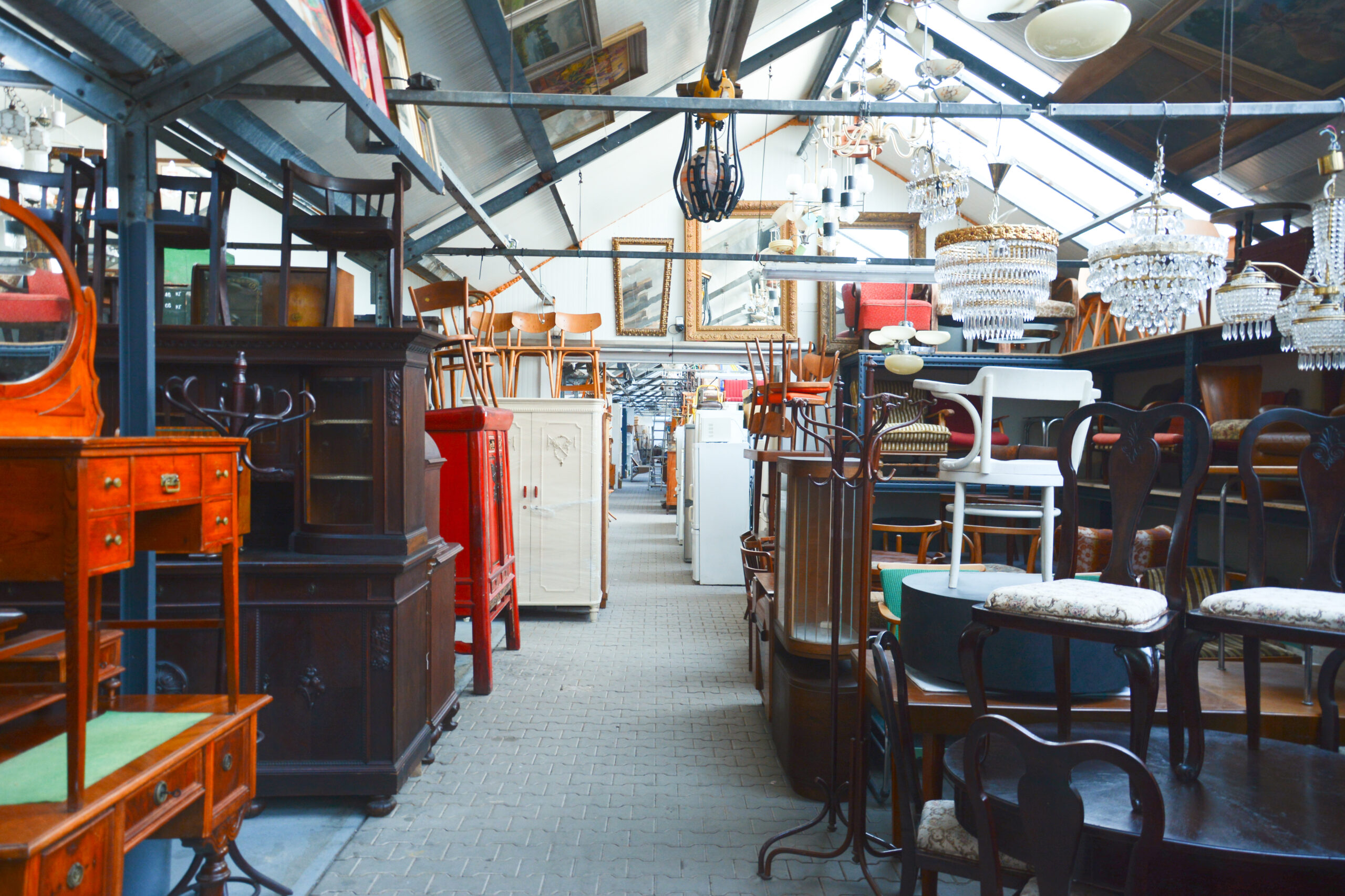 Refurbishment wave boosts Europe’s second-hand market • Recycling International