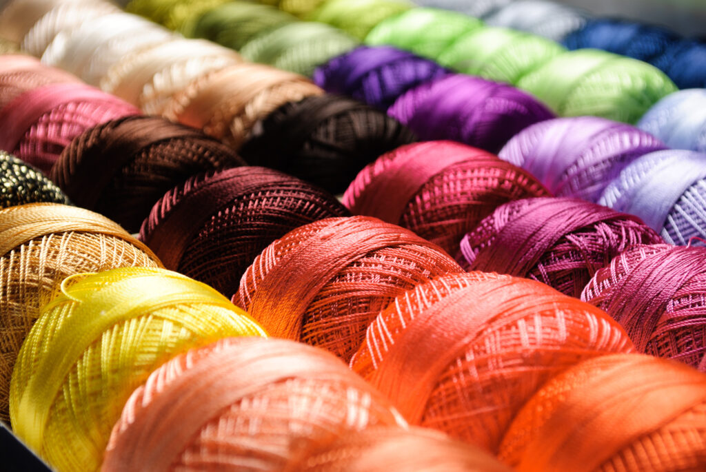 Imagen destacada del beneficio identificado del reciclaje de textil a textil