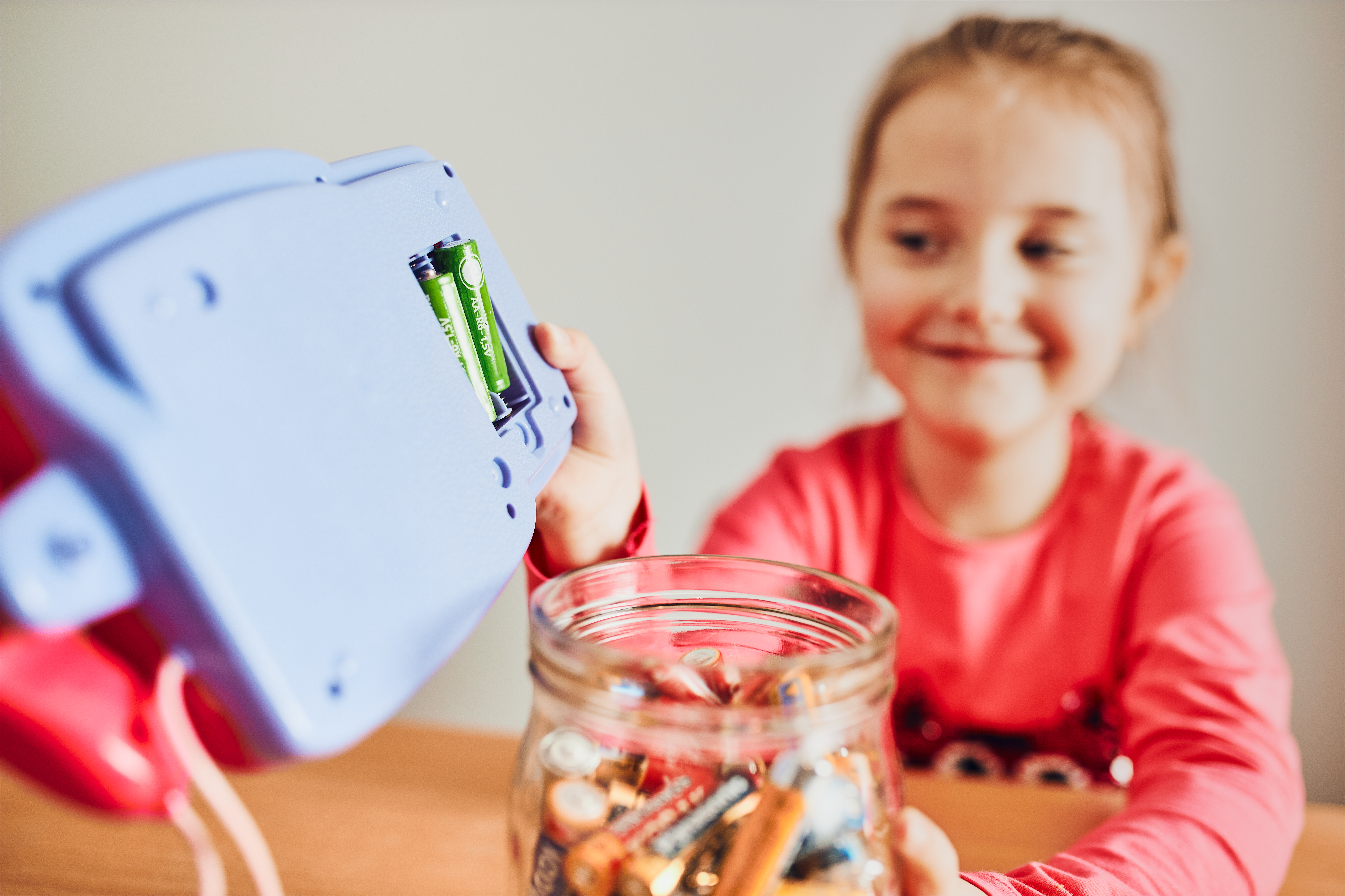 Canada breaks battery recycling record in 2025 featured image