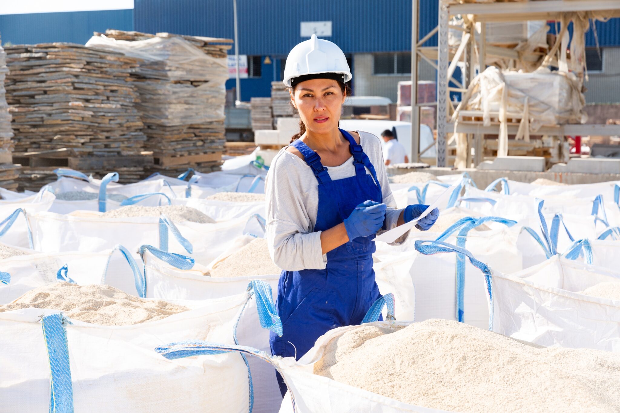 EPR body ‘urgently seeks’ recycling capacity for big bags • Recycling International
