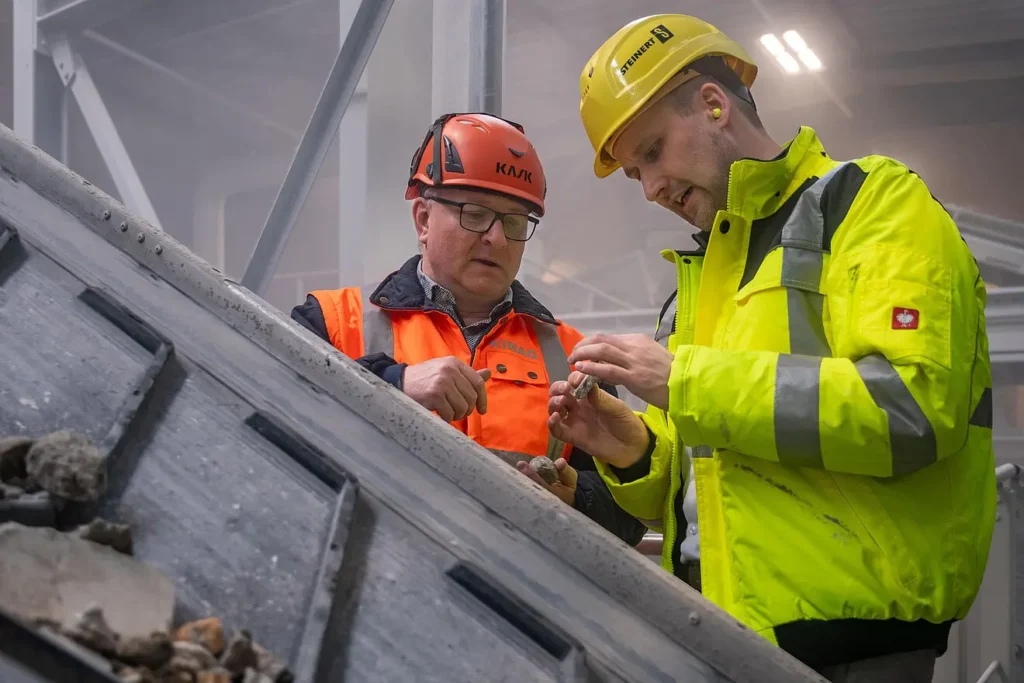 Plaster-free: how sensor-based sorting secures the mineral fraction for recycled concrete featured image